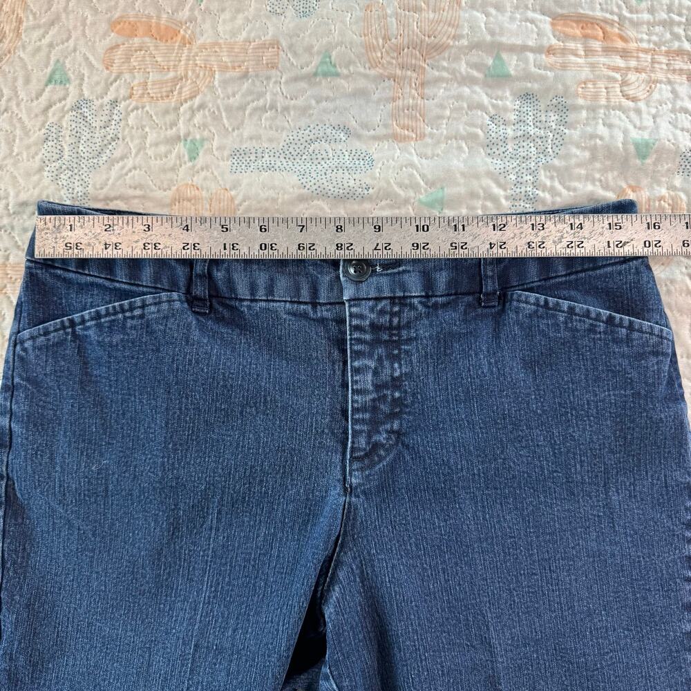 St Johns Bay Crop Jeans Womens 12P Blue Denim Capri Mid Rise Stretch - Picture 6 of 8